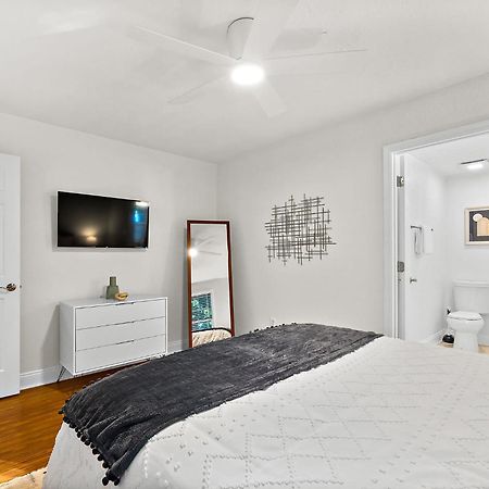 Private Uptown Flat - Walk To Nights Of Lights! Apartment St. Augustine Exterior photo