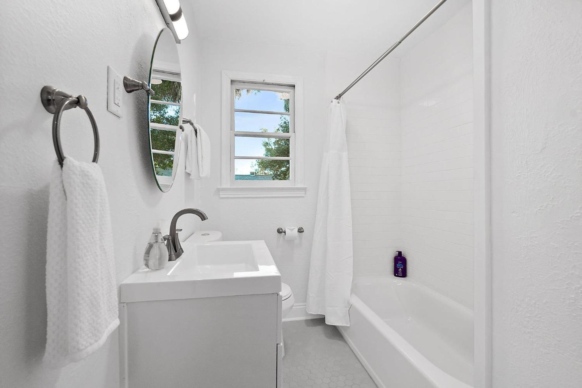 Private Uptown Flat - Walk To Nights Of Lights! Apartment St. Augustine Exterior photo