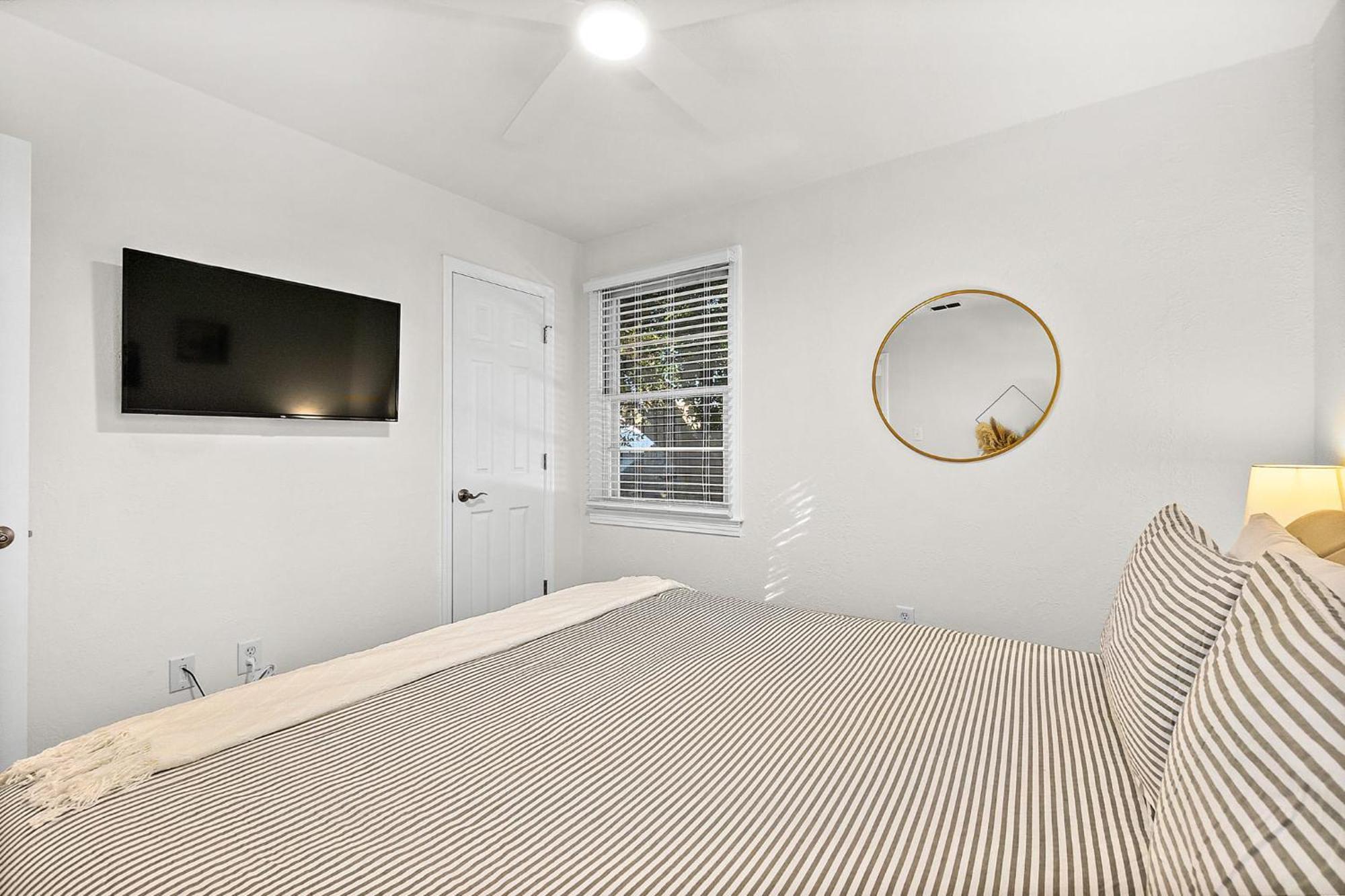 Private Uptown Flat - Walk To Nights Of Lights! Apartment St. Augustine Exterior photo