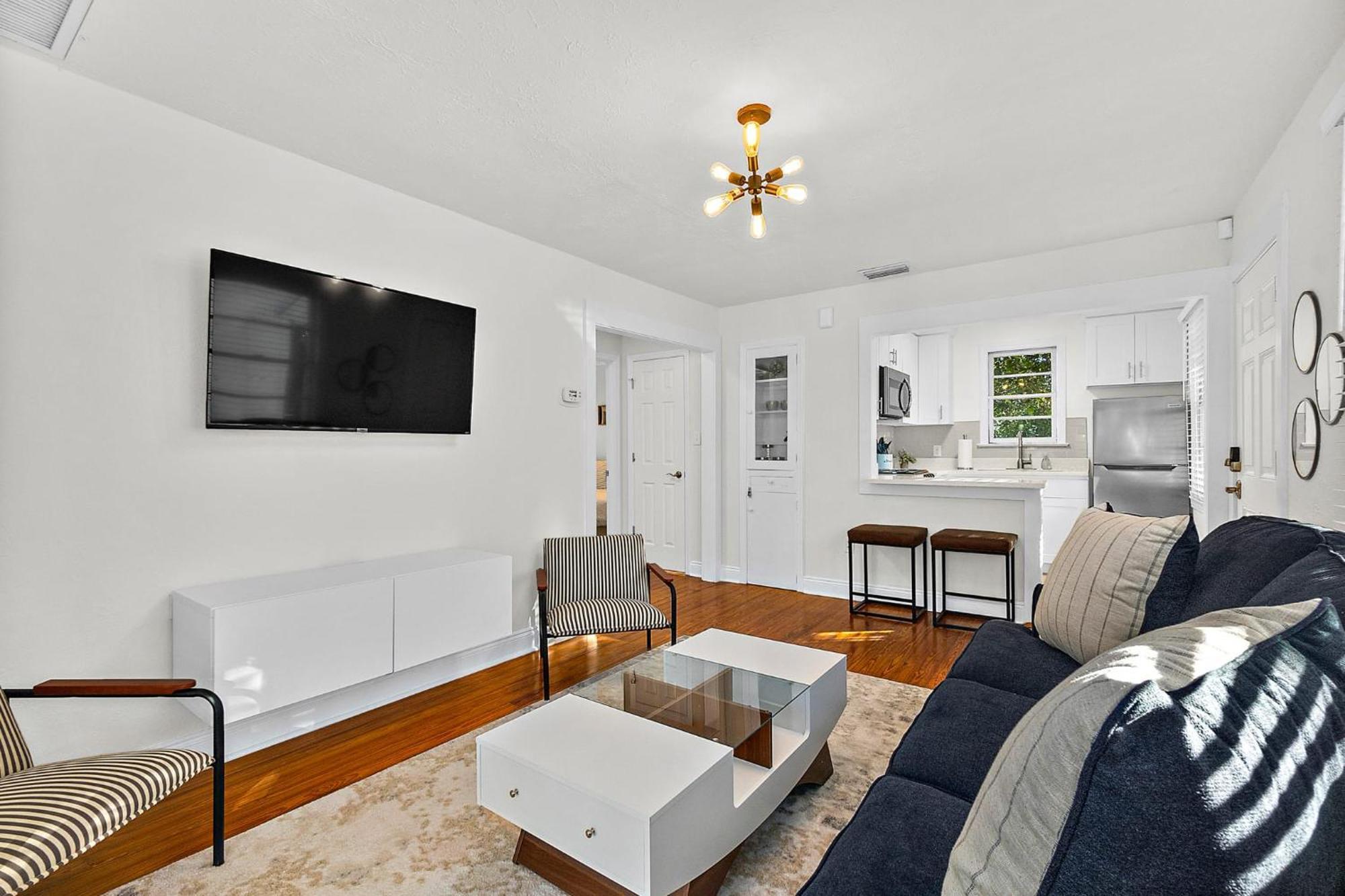 Private Uptown Flat - Walk To Nights Of Lights! Apartment St. Augustine Exterior photo